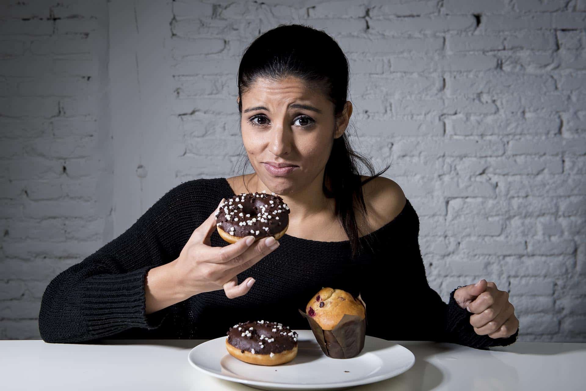 Dame met donuts | Deep In Motion deepinmotion psychodynamisch therapeut emdr psycholoog hypnotherapie verslaving roken nlp vleuten donuts eetsverslaving